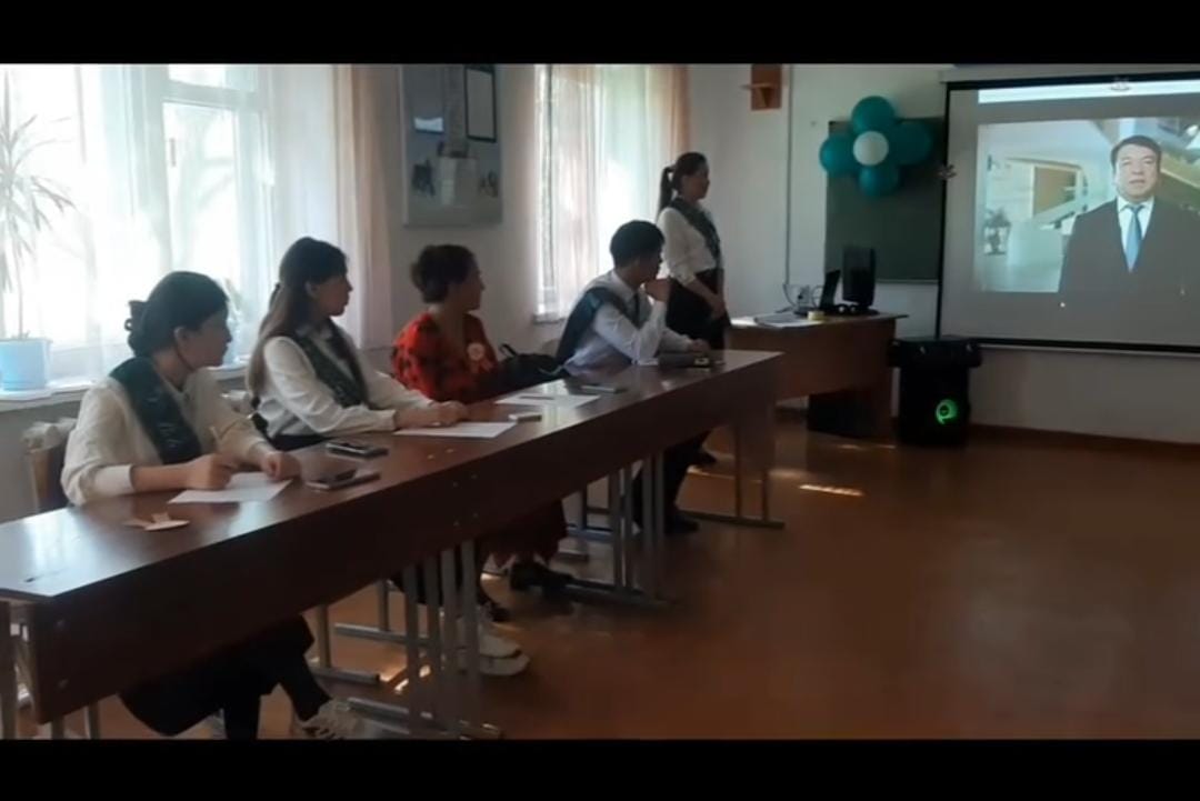 Көкдала орталау мектебінде 24 мамыр күні "Соңғы қоңырау" салтанатына байланысты "Білімім- Отаныма" тақырыбында  сынып сағаттары өтті.