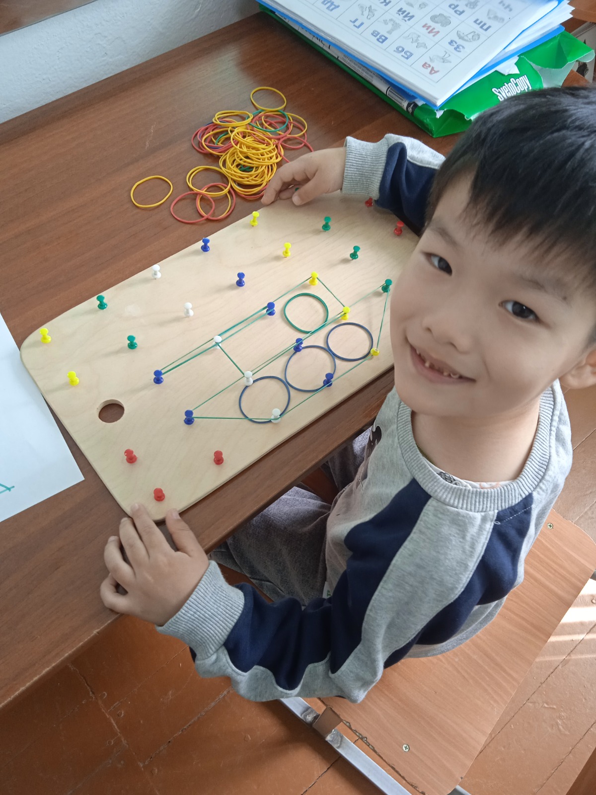 Работа педагог-дефектолога с детьми.